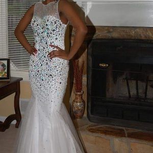 Anny Lee prom dress